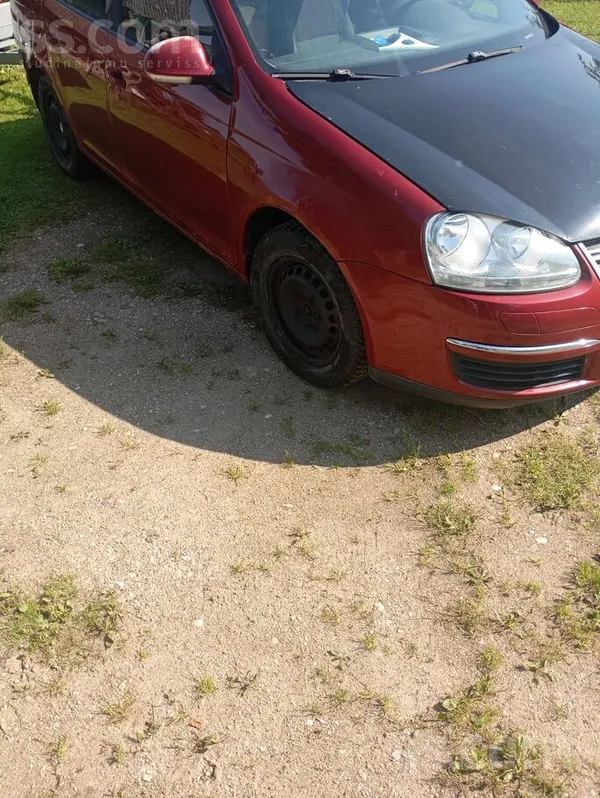 Volkswagen Pārdod VW Jetta 2007.gada izlaiduma par 400€. Nodo
