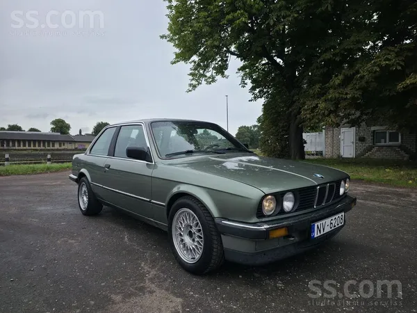 Tehniskā apskate derīga līdz 13.07.2027. BMW 318i (E30) kupeja. Dzinējs M10B