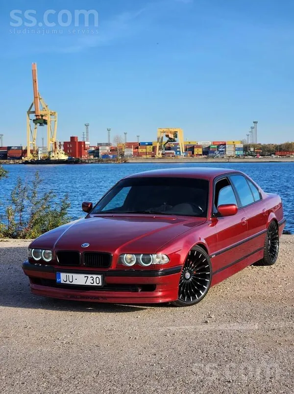 BMW 730