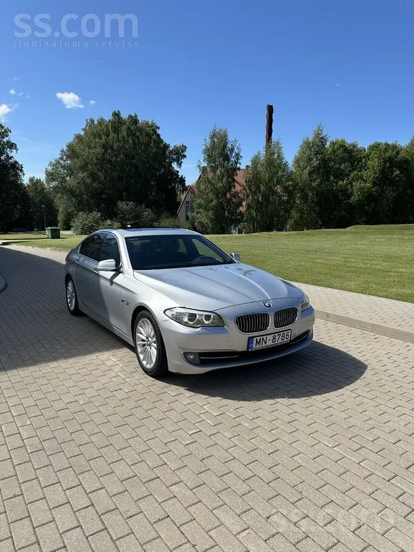 BMW 525