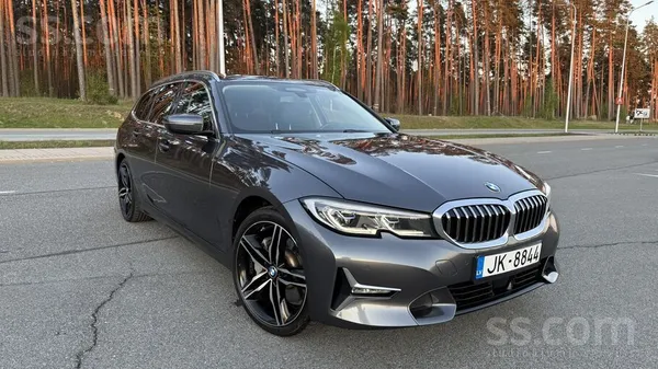 BMW 330