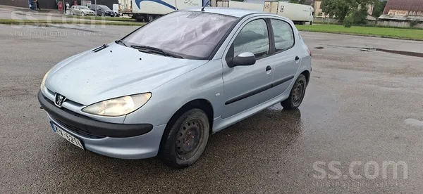 Tikko izieta TA. Līdzi ziemas riepu komplekts ar diskiem.