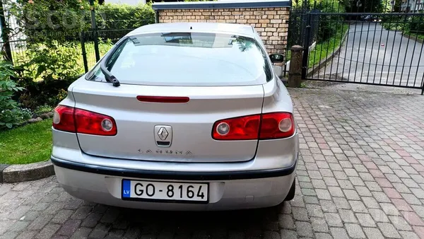 Продается Renault Laguna в нормальном состоянии, чистый салон. На корпусе ес