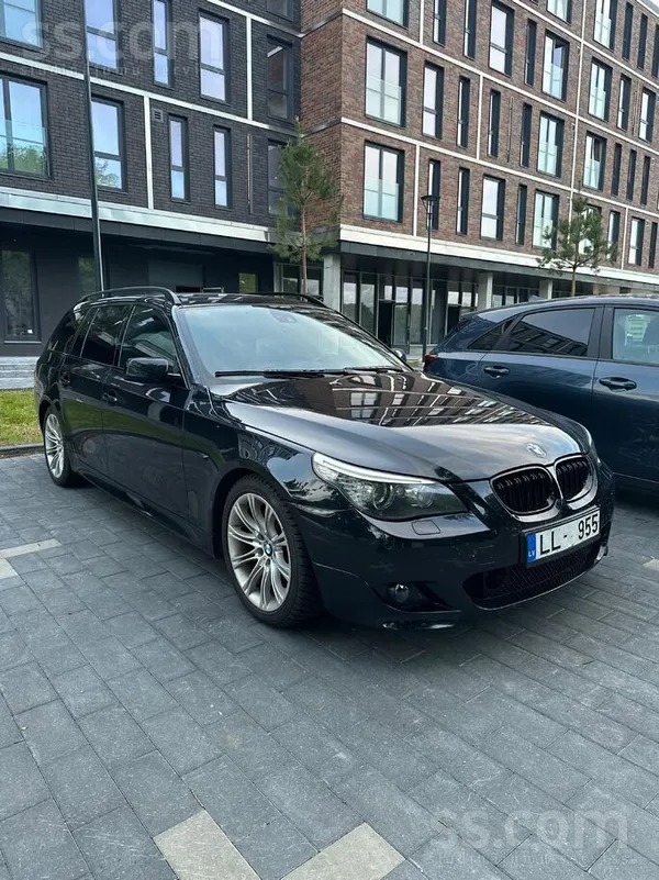 BMW 530