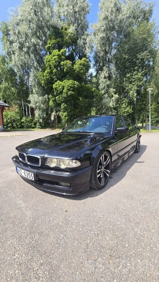 BMW 730 - 1