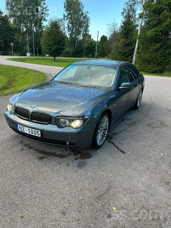 BMW 730d E65 (2003)
Sniegs būs hitu hits, bet kāpēc gaidīt? Ietestē uz slap