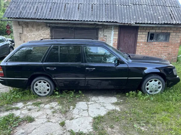 Mercedes E300