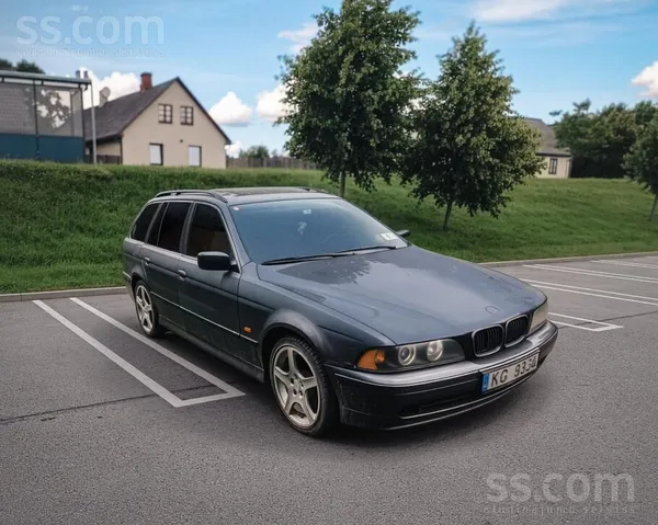 Pārdodu BMW E39 biznesa klases universāli elegantajā 397 jeb antracīta krāsā