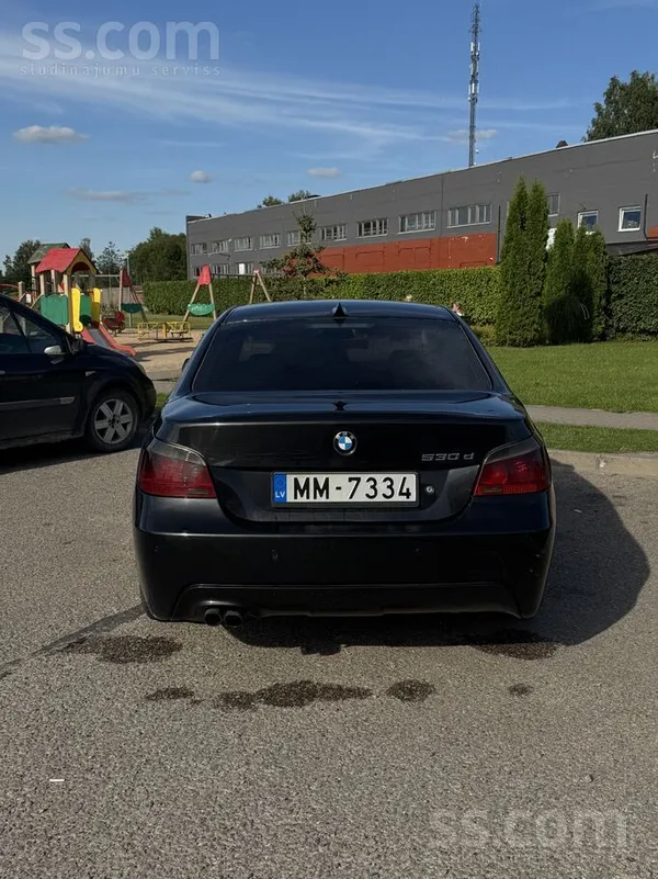 BMW 530