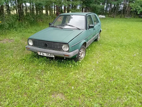 Pārdodu 1989. gada Volkswagen Golf II. Auto ir savam vecumam atbilstošā stāvoklī, ar nelielām tehniskām nepilnībām, tāpēc šob ...