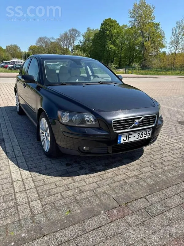 Volvo S40