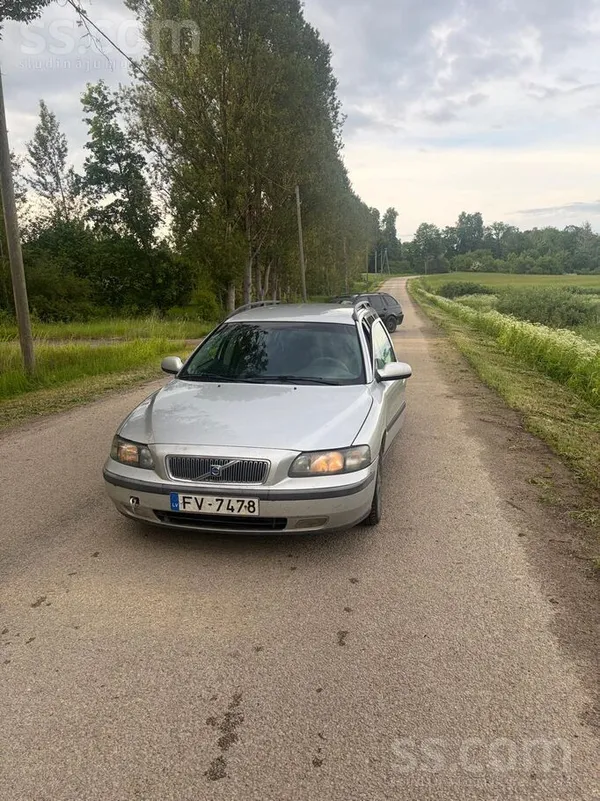 Volvo V70