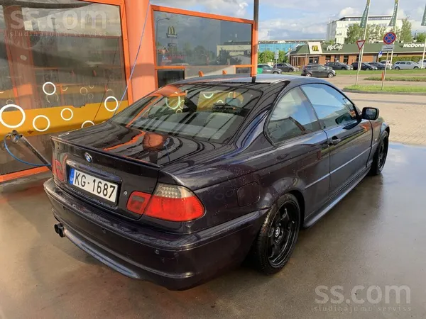BMW 320