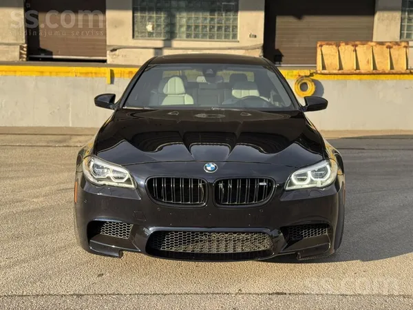 BMW M5