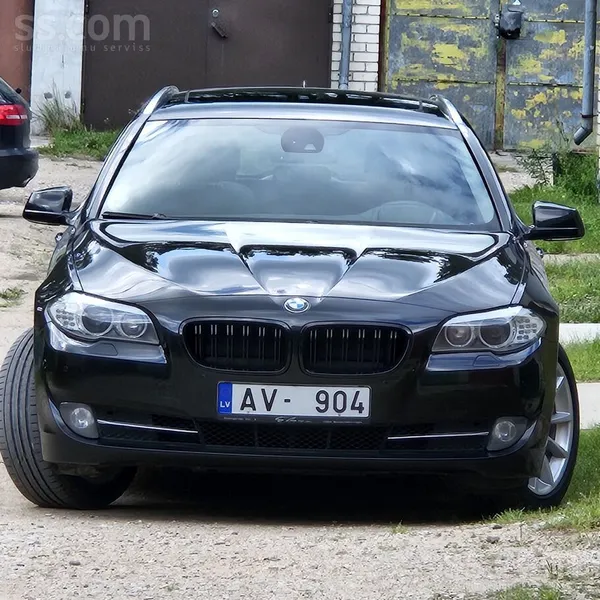 BMW 525