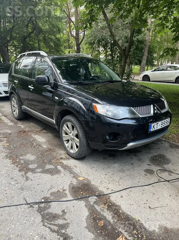 Mitsubishi Pardod Mitsubishi Outlander 2008 gada, 2, 2 dizeli