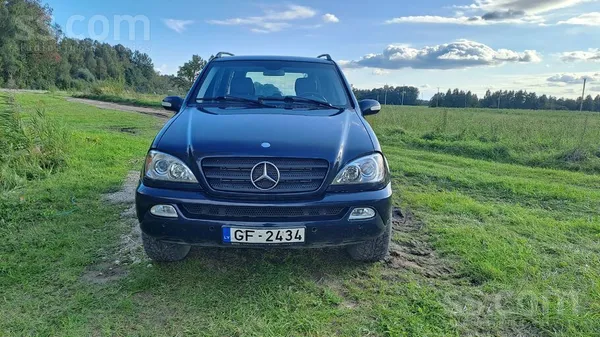 Mercedes ML270 - 1