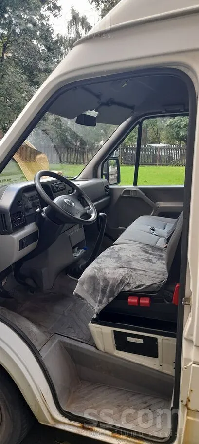 Volkswagen LT - 1