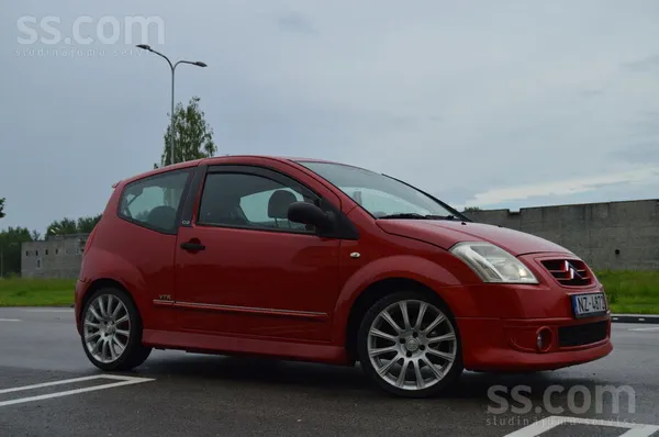 Citroen Pārdod dinamisku un ekonomisku Citroën C2 (2006. g