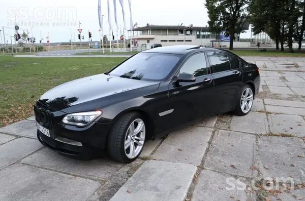 BMW 730