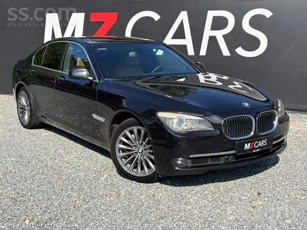 BMW 730