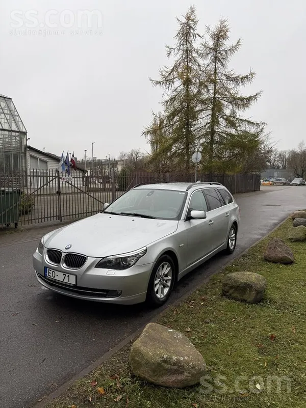 BMW 525