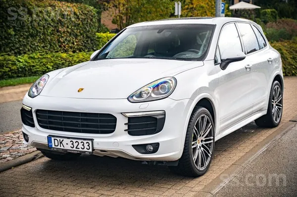 Pārdod Porsche Cayenne S 3.0 E-Hybrid. Cena ar Pvn.
Auto teicamā tehnisk