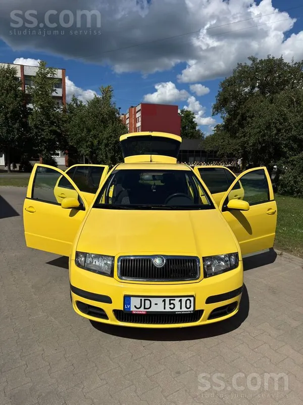 Automašīnai tehniski visu laiku ir sekots līdzi. Tehniskajā apskatē par piek