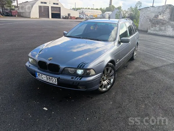 BMW 530