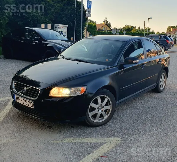 Pardodu volvo s40 2.0dizels 6atrumi 2008gada ar jaunu tehnisko apskati un nomaksatu celjanodokli pilna apmera. Auto ljoti lab ...