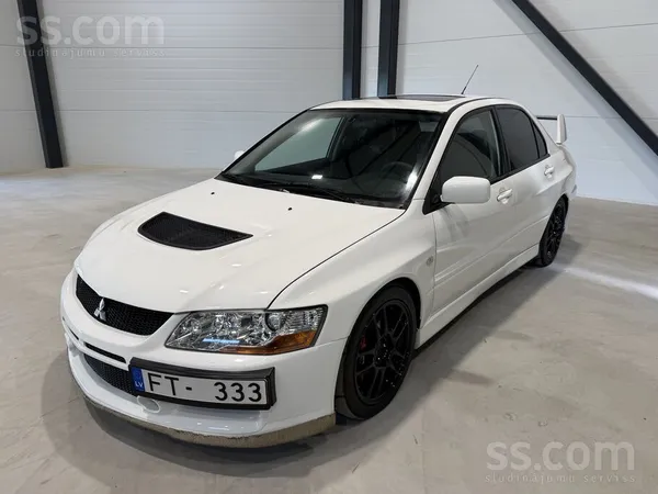 Mitsubishi Lancer Evolution - 1