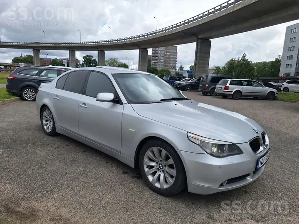 BMW 520