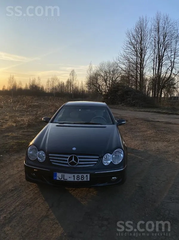 Mercedes Patēriņš pilsētā 11-15l/100km, pa šoseju 8-10l/100