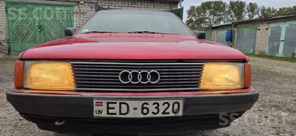 Tiek pārdots Audi 100 Avant C3 Transportlīdzekļim ir nodokļu parāds 353, 92€