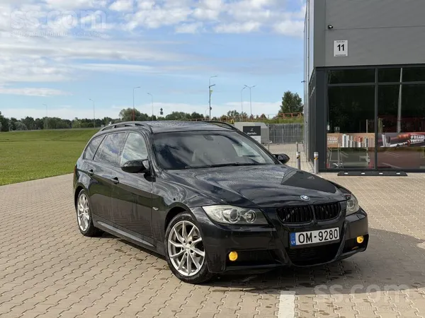 BMW 320