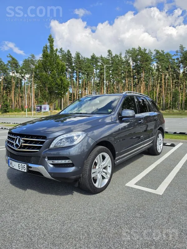 Mercedes ML 350, 4Matik / 3.0 / 190kw/258z s / 166w. Mašīna