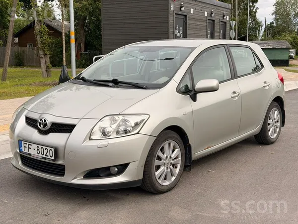 Toyota Auris