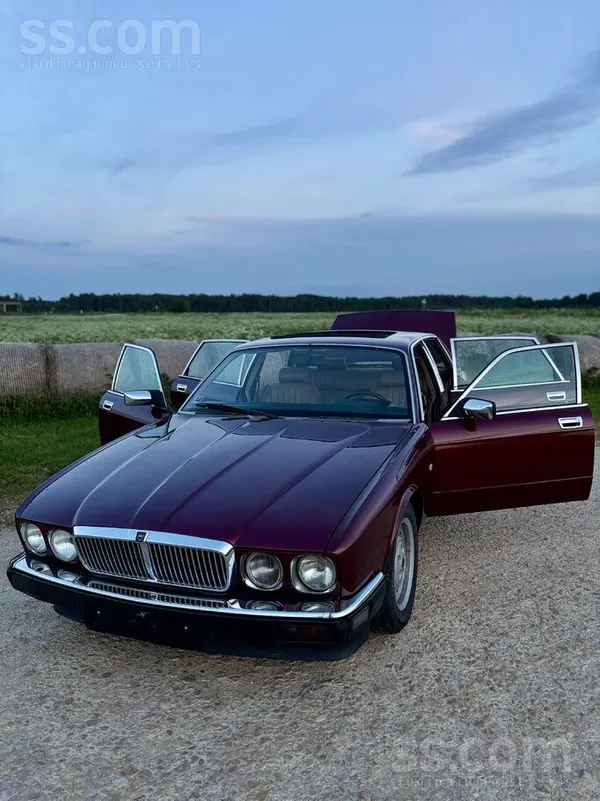 Jaguar Sovereign