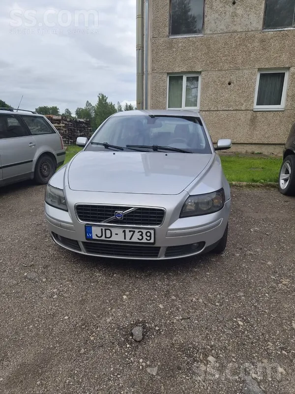 Volvo S40