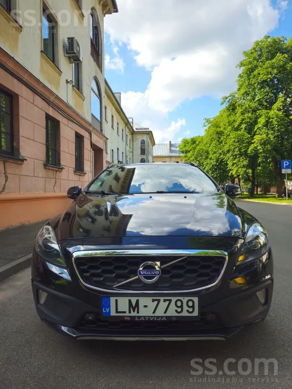 Volvo V40