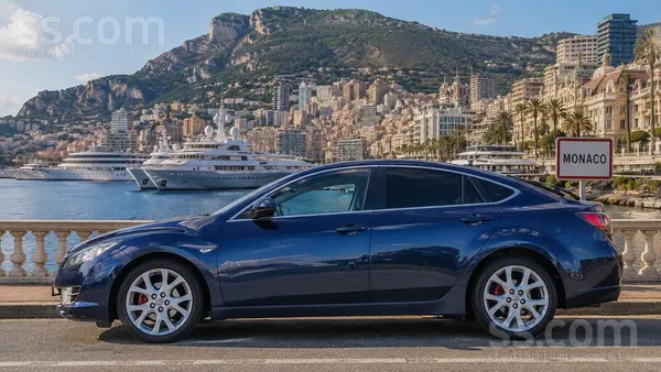 Mazda Самая полная комплектация, в Латвии 8 лет из Франц