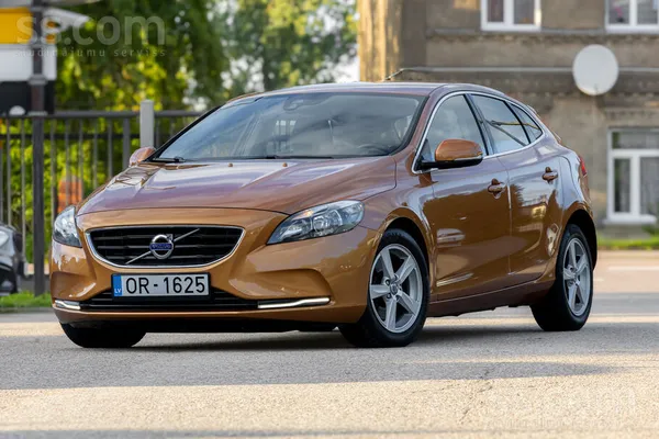 Volvo Tikko no Francijas. Volvo V40 1.6d. 84kw. Piereġis