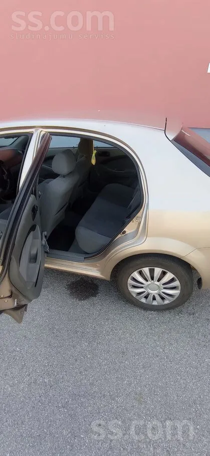 Chevrolet Lacetti 2006, 1.4 benzīns, Manuāls, Hečbeks, Sudrabs — Latvijā