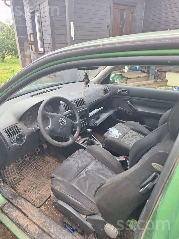 Volkswagen Golf 4
