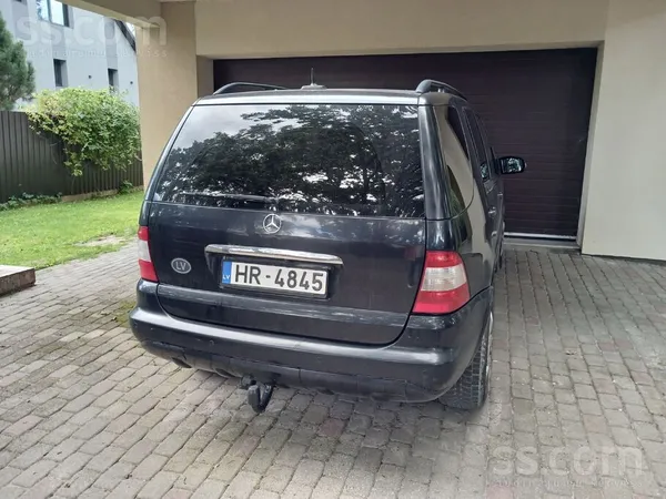 Mercedes ML400
