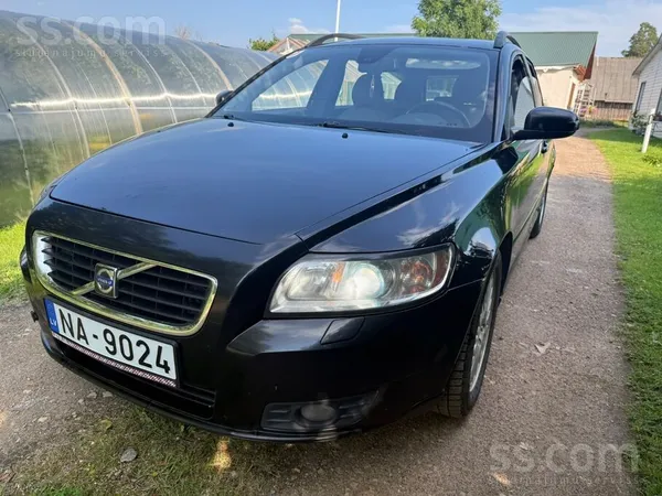 Volvo V50