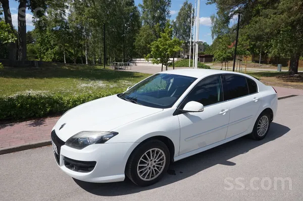 Pārdodu vai Mainu.
Renault Laguna lll paaudzes modelis ar 1.5 dCi 81 kW/11