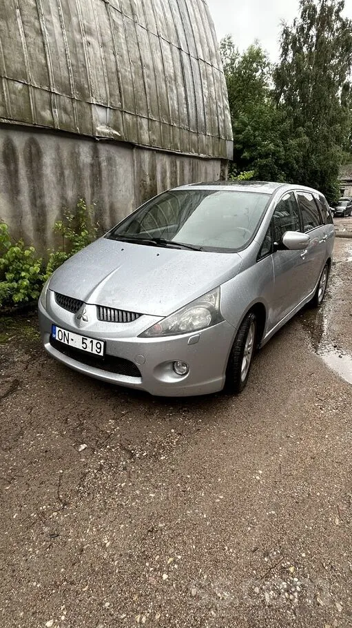 Pārdodu Mitsubishi Grandis 2.0 dīzelis. Patreiz ir slimības lapa, bet viss labojams, nekas traks. Gribēju taisīt skatei, bet ...