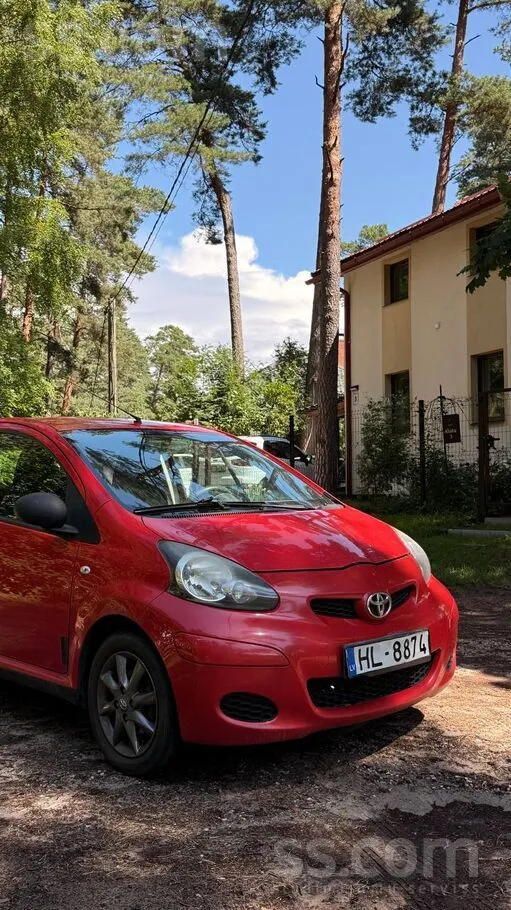 Toyota Pārdodu ekonomisku un uzticamu Toyota [Aygo]. Auto