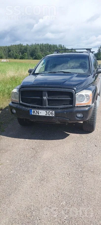 Dodge Pārdodu vai mainu. Uz apskati